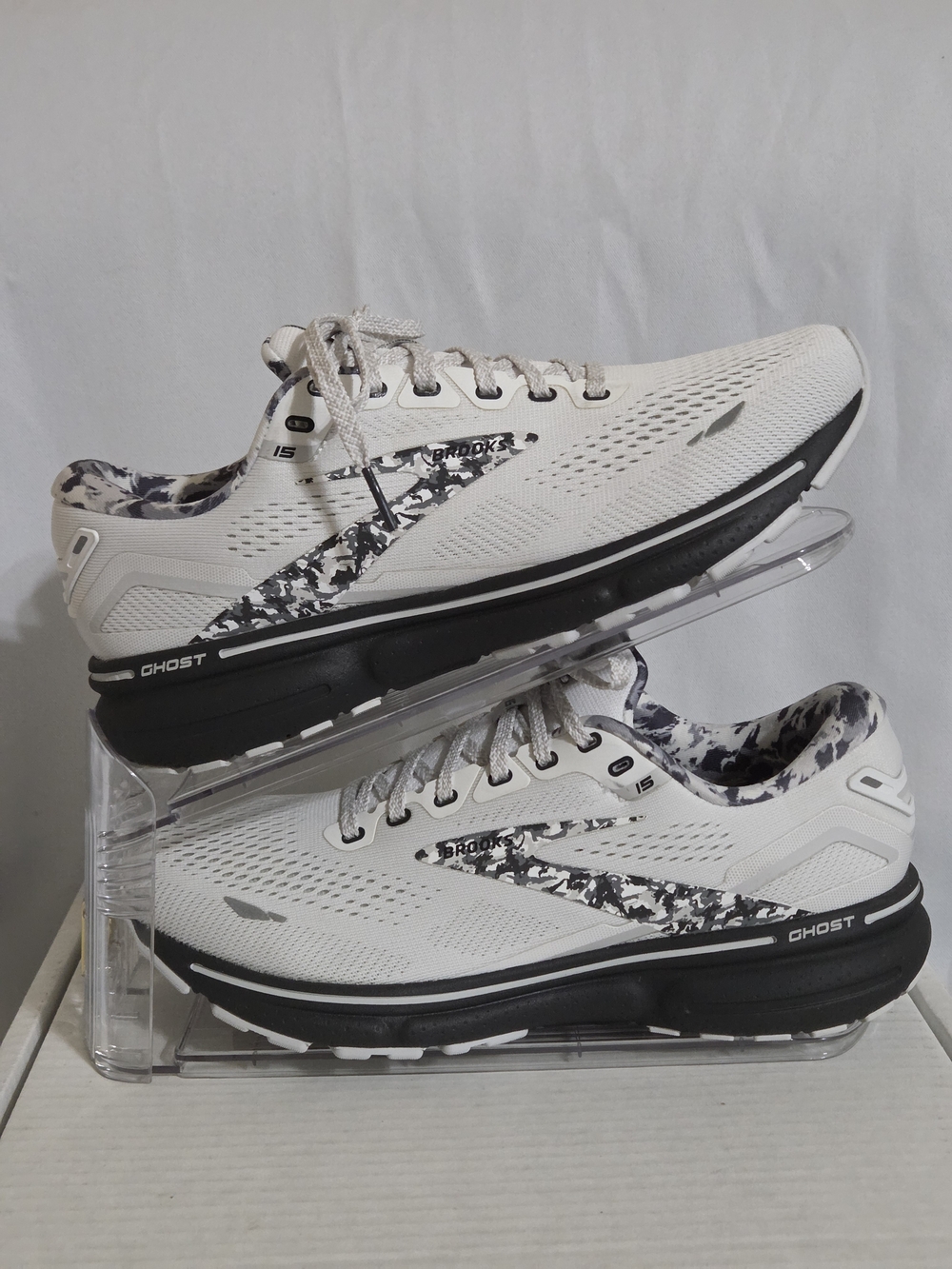 Brooks Ghost 15 Running Shoes White Grey Camo US Women Size 9 - Picture 4 of 10